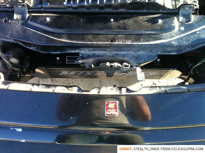 Mishimoto Universal Intercooler Z-Line, Silver - image 1